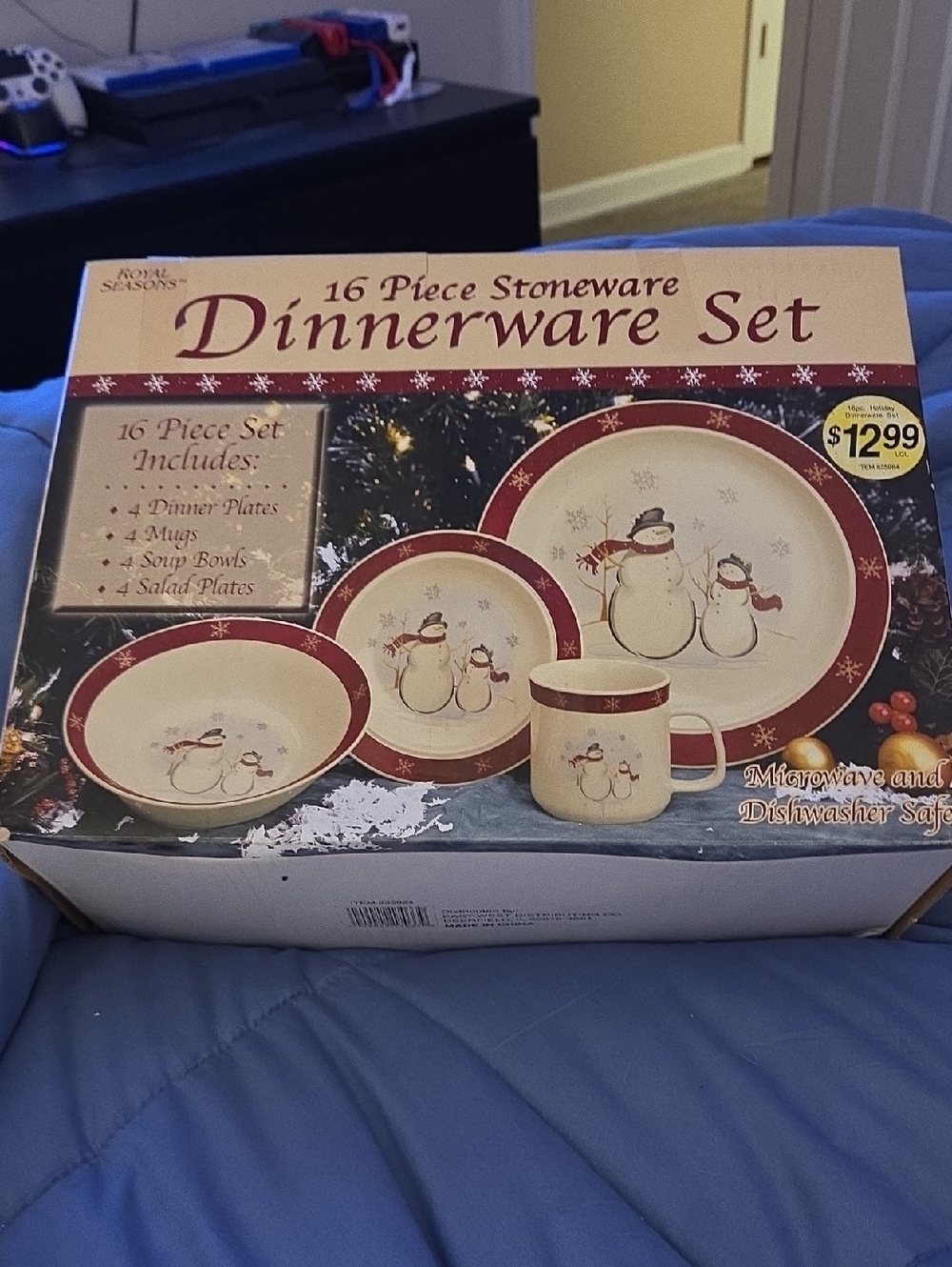 Christmas Dinnerware Set